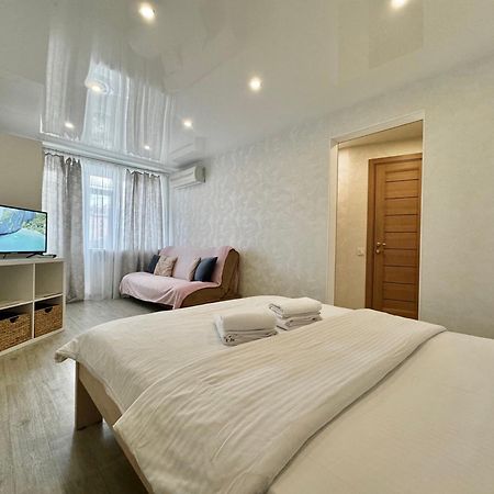 Apartpoltava Світлі Та Затишні Апартаменти В Скандинавському Стилі Центр Банківський Чек المظهر الخارجي الصورة